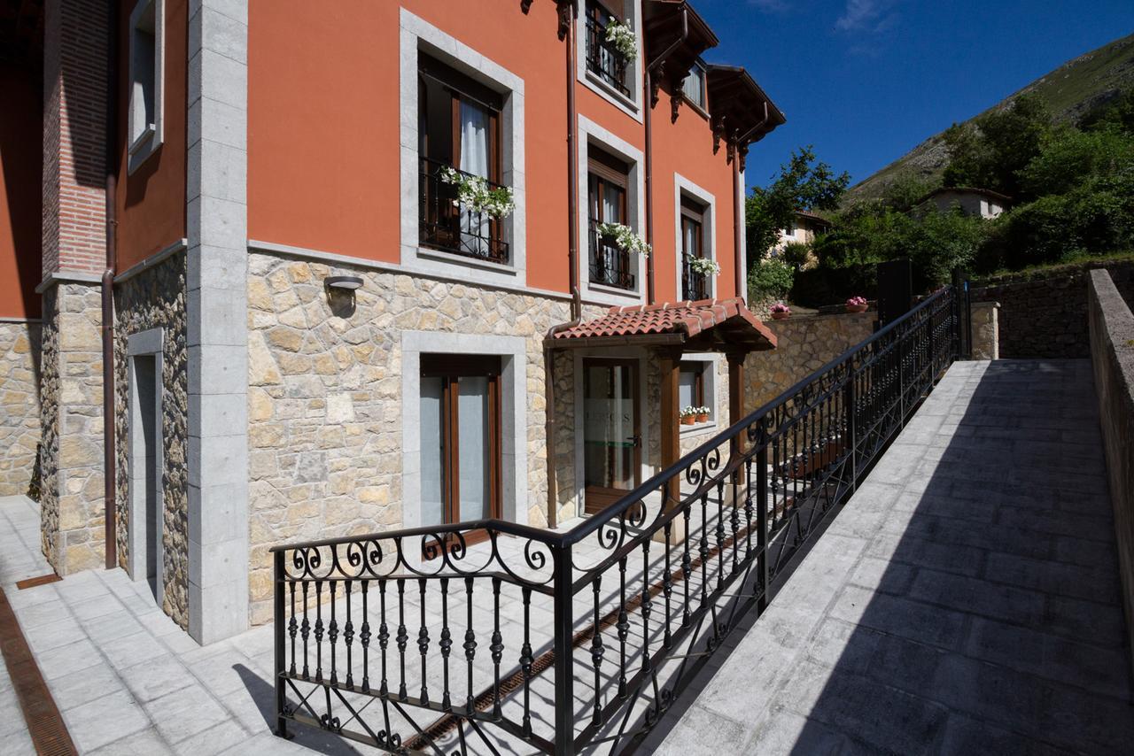 Hotel La Casona De Llerices Onís Eksteriør bilde