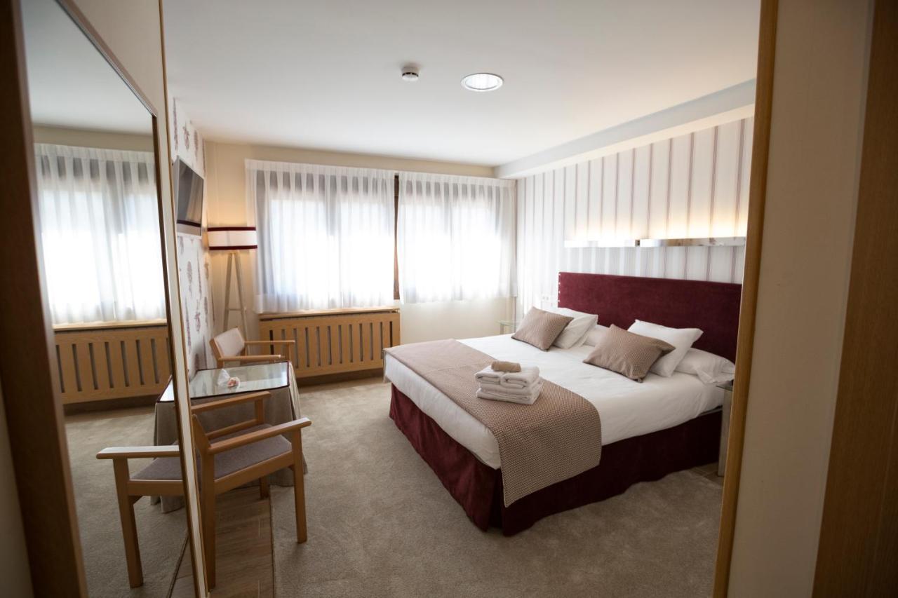 Hotel La Casona De Llerices Onís Eksteriør bilde